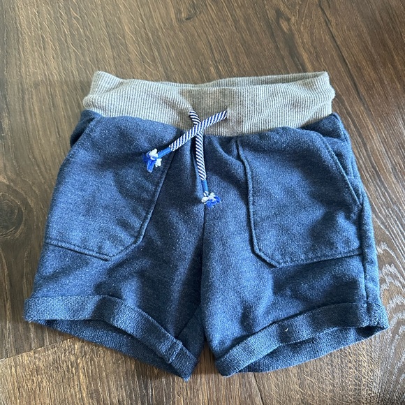 Boys short bundle -12m - Picture 12 of 16